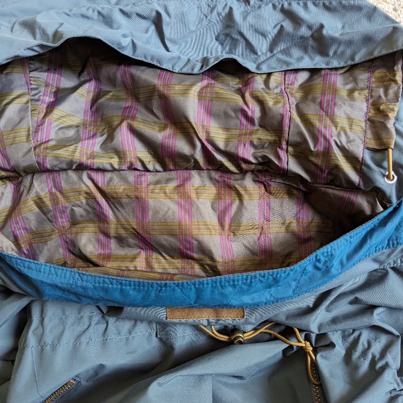 Gerry Small Pullover with Hooded Jacket - Picture 14 of 16